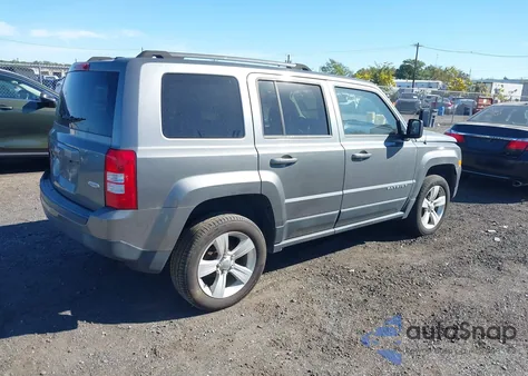 2012 Jeep Patriot Latitude z USA, uszkodzony, nr VIN 1C4NJRFB4CD574159